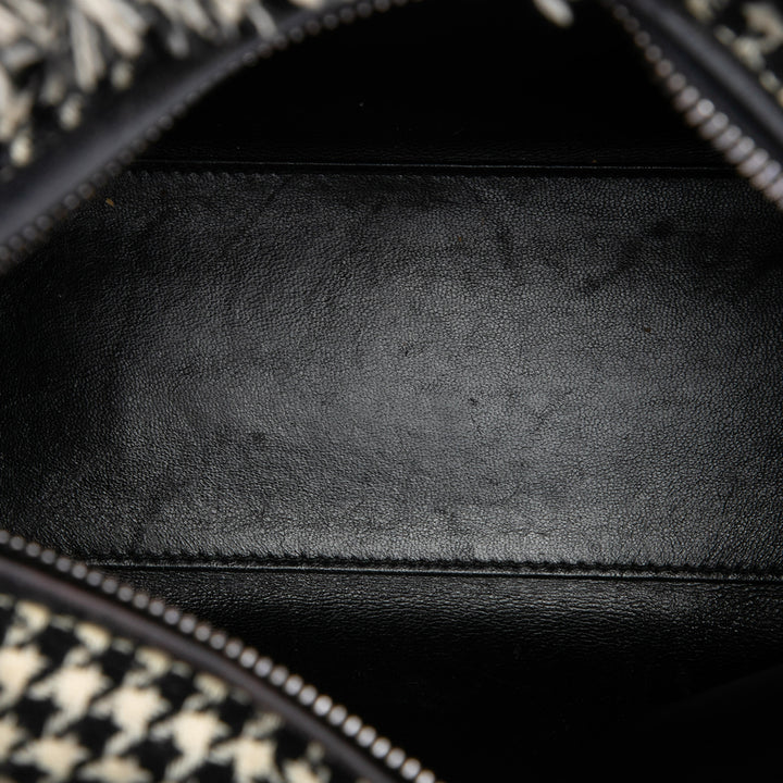 Dior Fringe Houndstooth Lady Dior Moyen Tweed Noir – vue 4 – GABY PARIS