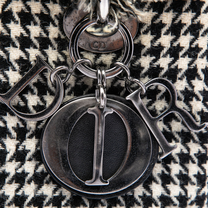 Dior Fringe Houndstooth Lady Dior Moyen Tweed Noir – vue 5 – GABY PARIS