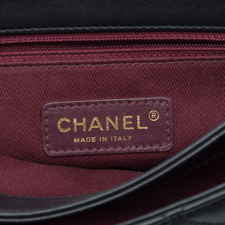 Chanel Medium Matelassé Cuir de veau Soft Elegance à rabat