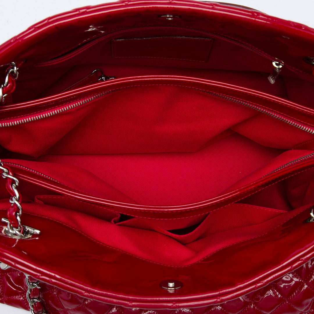Chanel Matelassé Just Mademoiselle Sac bowling Maxi Rouge – vue 4 – GABY PARIS
