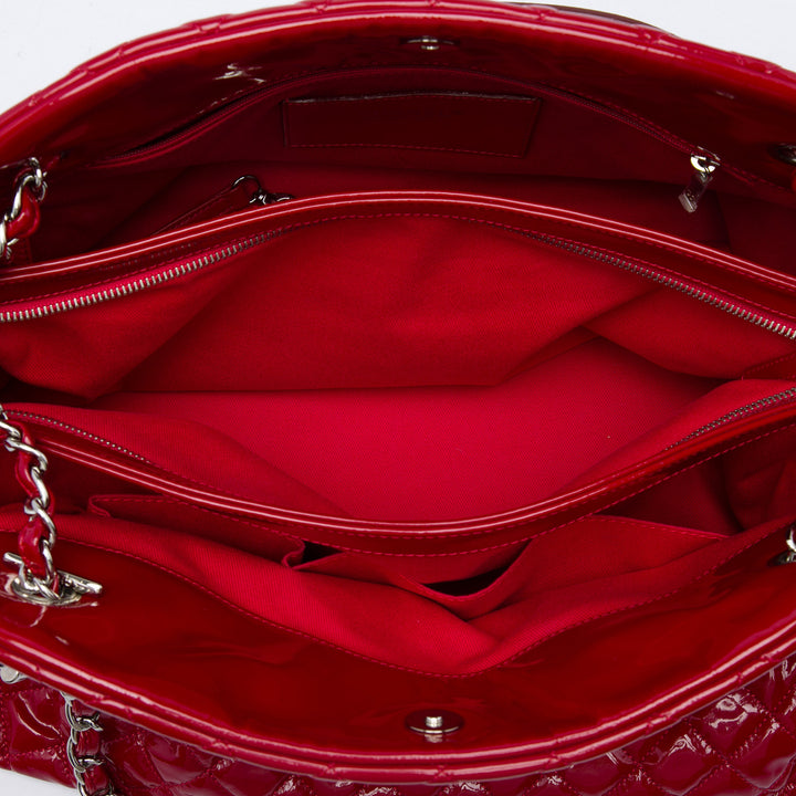 Chanel Matelassé Just Mademoiselle Sac bowling Maxi Rouge – vue 4 – GABY PARIS