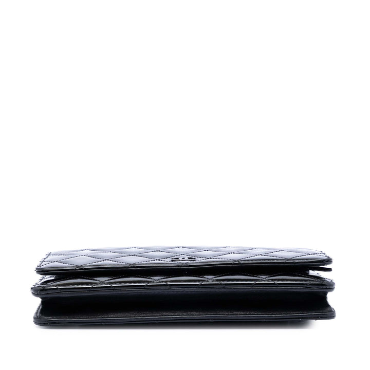 Chanel CC Matelassé Cuir verni Wallet on Chain