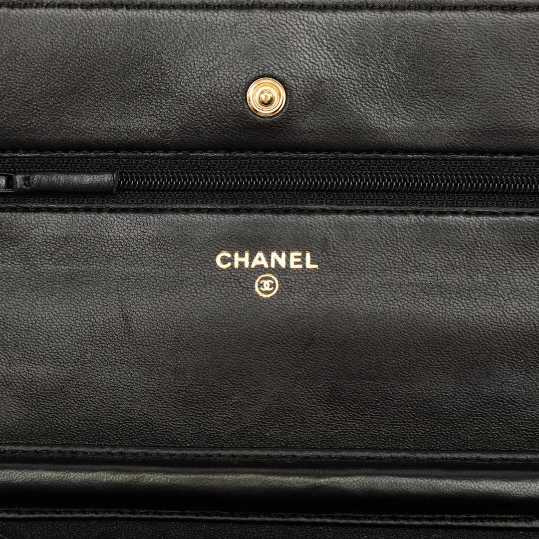 Chanel CC Matelassé Wallet on Chain Cuir d'agneau