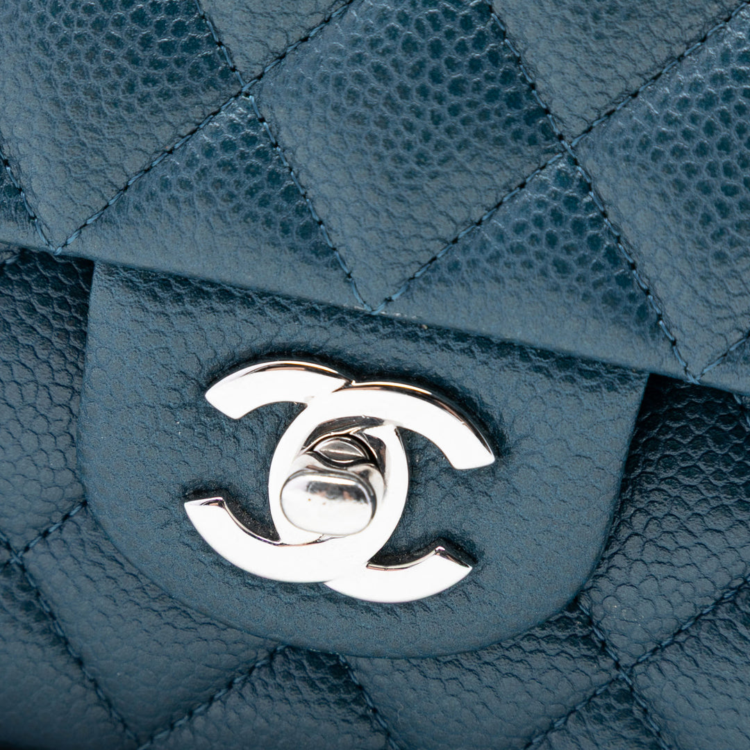 Chanel Medium Classic Caviar Double rabat