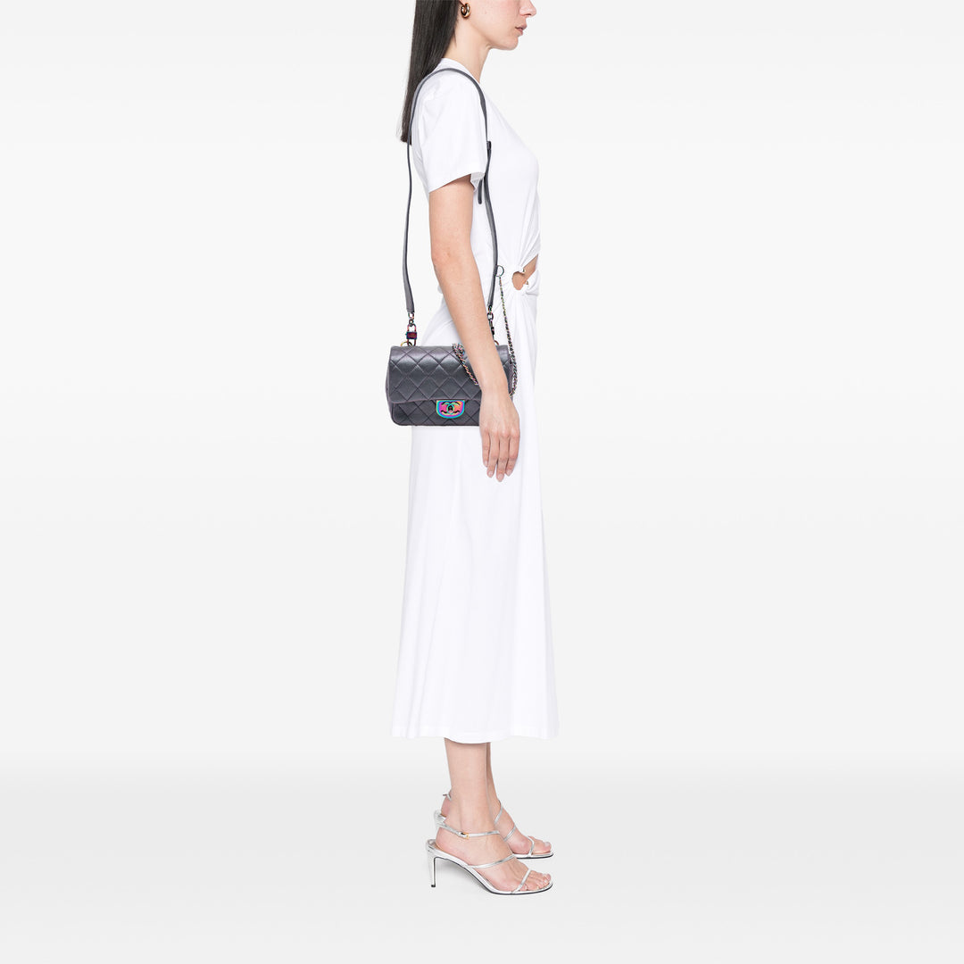 Chanel Small Iridescent Cuir de chèvre Rainbow Hardware Double Carry Waist Chain à rabat