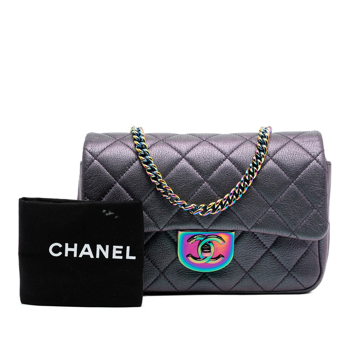 Chanel Small Iridescent Cuir de chèvre Rainbow Hardware Double Carry Waist Chain à rabat