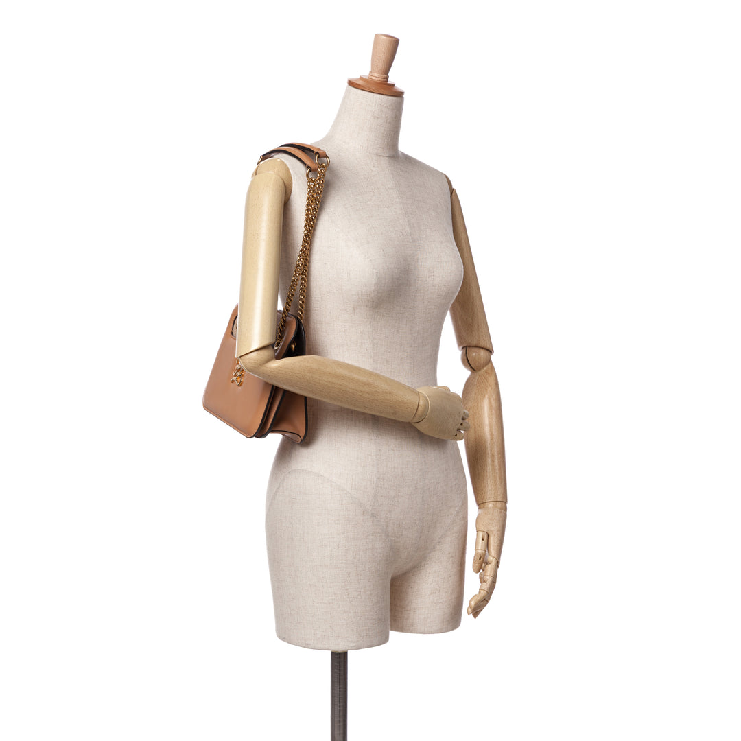 Fendi Cuir de veau Vitello King Nubuck Pequin Karligraphy Pocket Sac bandoulière