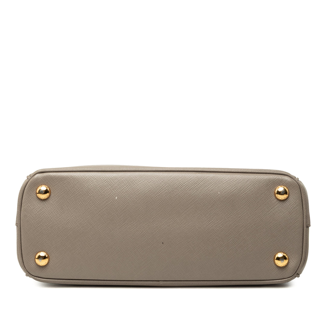 Prada Lux Galleria Double Zippé Sac Mini Saffiano Marron – vue 3 – GABY PARIS