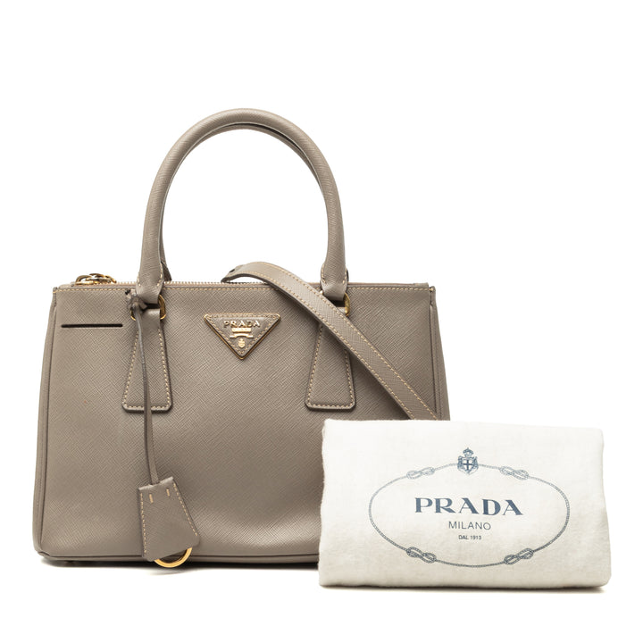 Prada Lux Galleria Double Zippé Sac Mini Saffiano Marron – vue 8 – GABY PARIS
