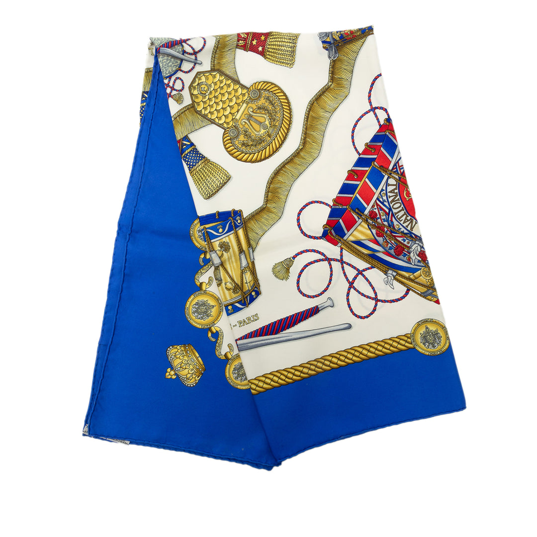 Hermès Les Tambours Foulard 90 Blanc – vue principale – GABY PARIS