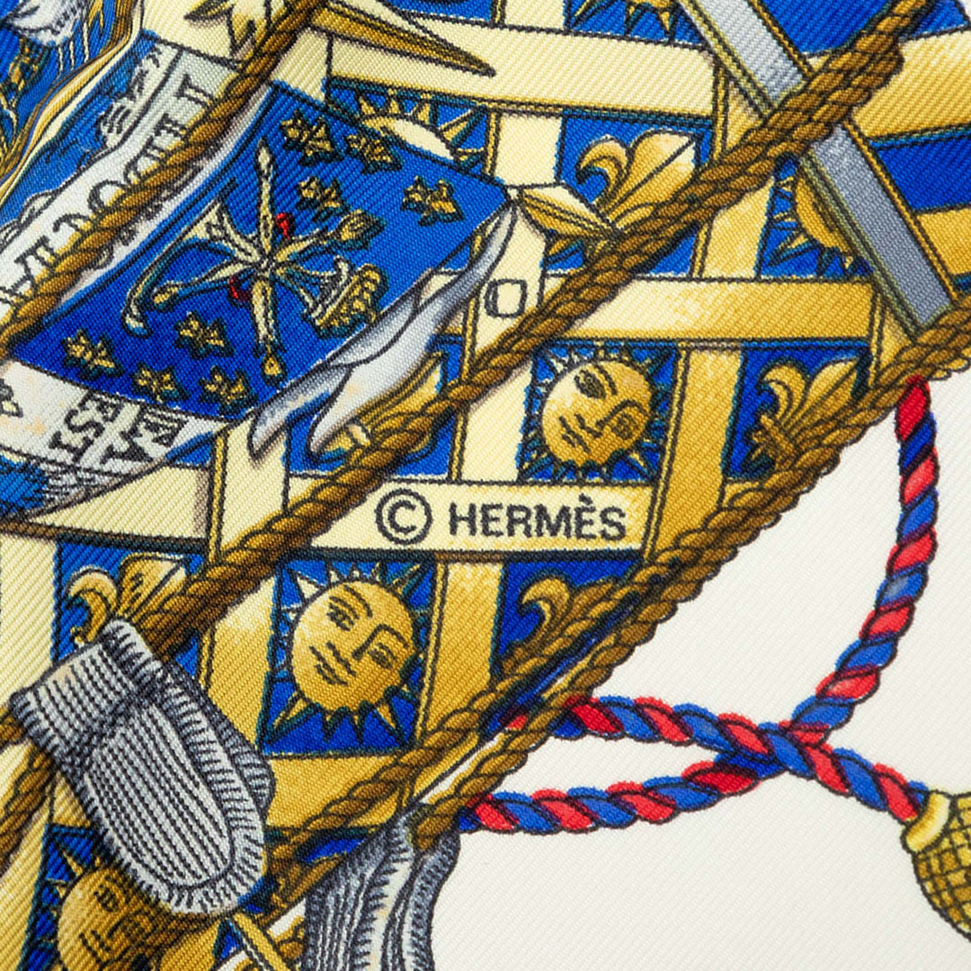 Hermès Les Tambours Foulard 90 Blanc – vue 6 – GABY PARIS