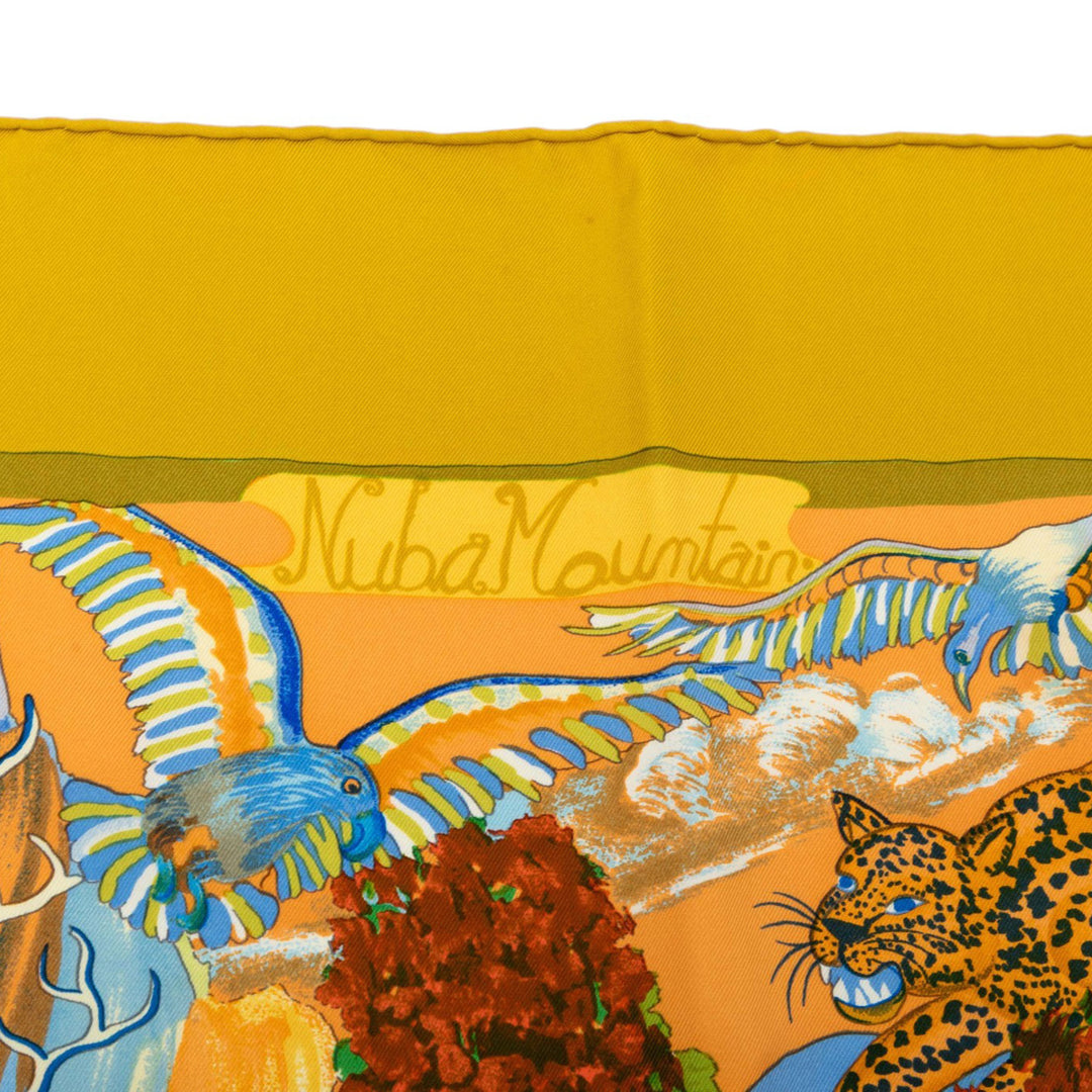 Hermès Carré Nuba Mountain 90 Multi Multicolore – vue 6 – GABY PARIS