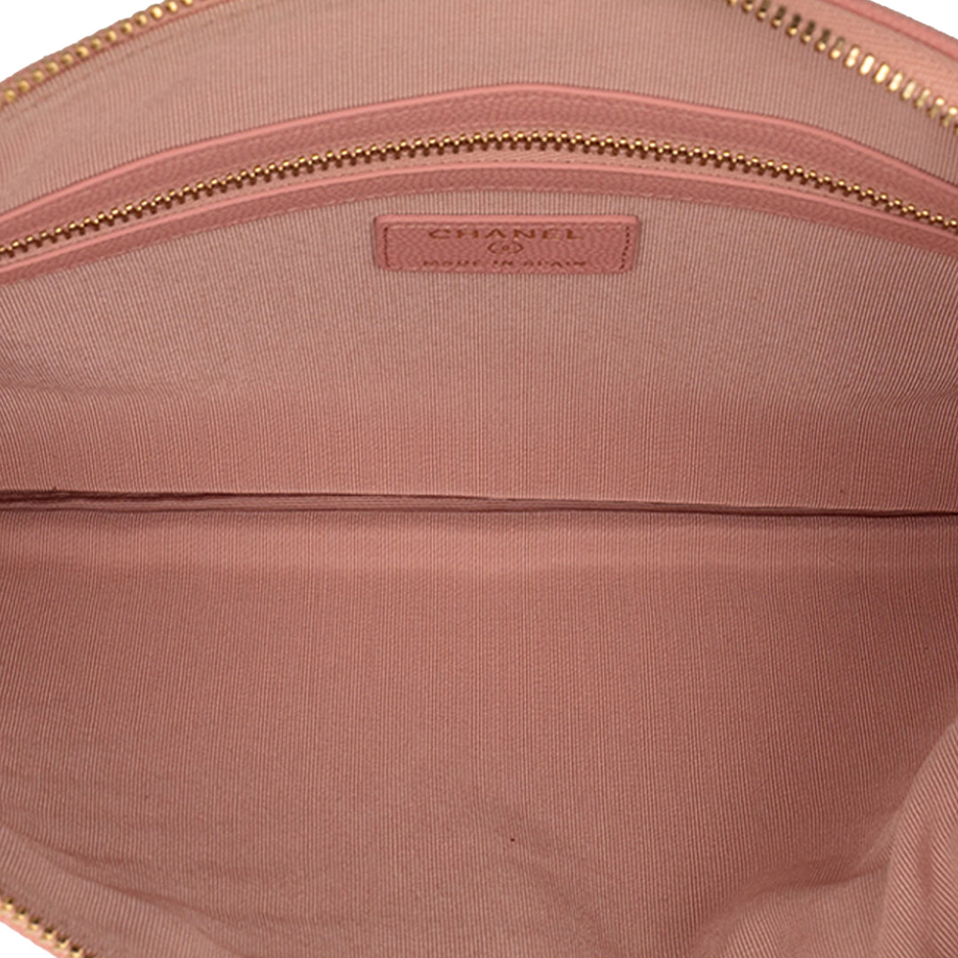 Chanel Medium CC Chevron Caviar O Étui Pochette