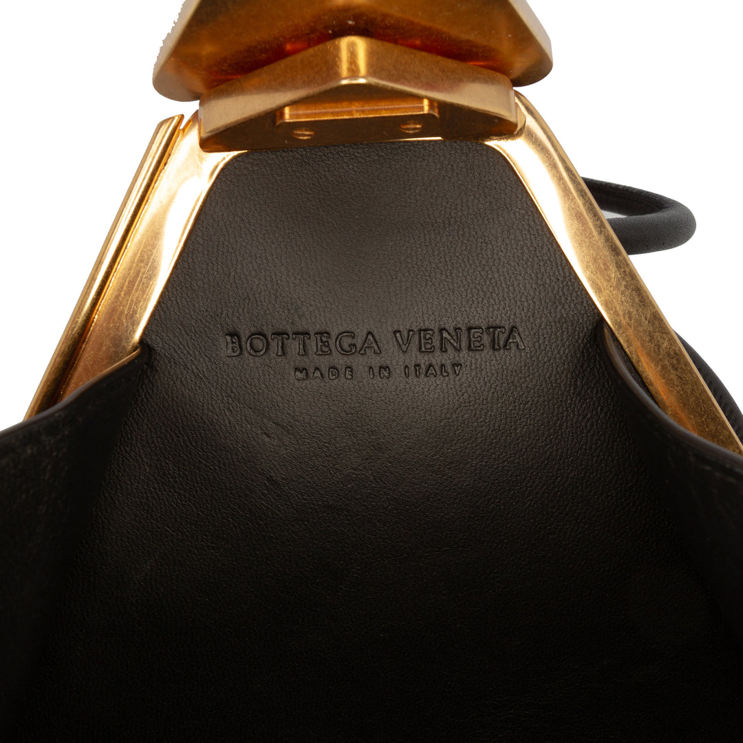 Bottega Veneta Pyramid Pochette Cuir de veau Noir – vue 5 – GABY PARIS