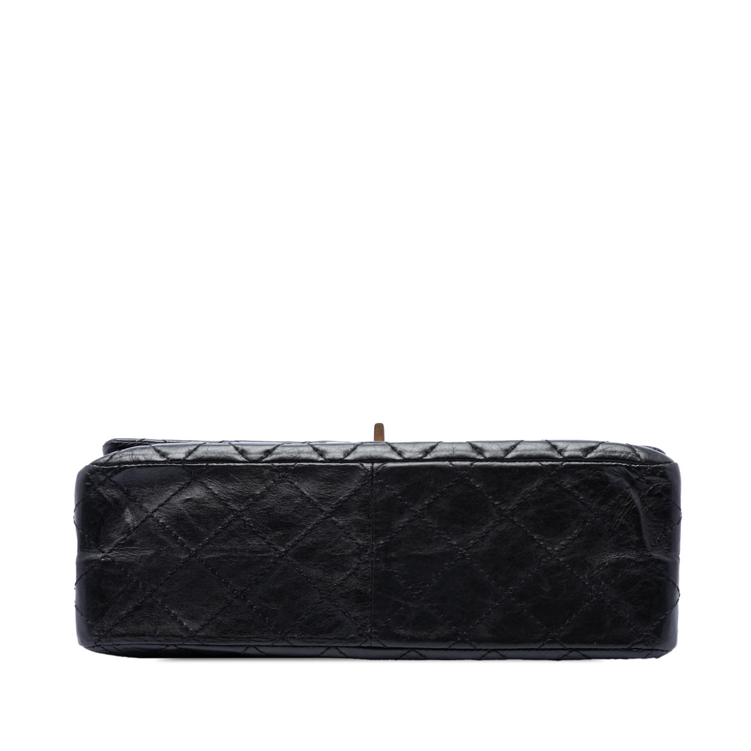 Chanel Sac porté épaule Matelassé vieilli Reissue 2.55 Double rabat 226 Cuir de veau Noir – vue 3 – GABY PARIS