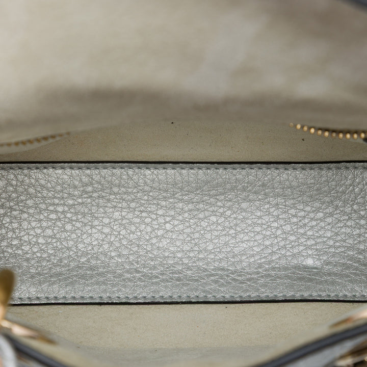 Dior Lady Dior Métallisé Cannage Souple Mini Cuir de veau Argenté – vue 4 – GABY PARIS