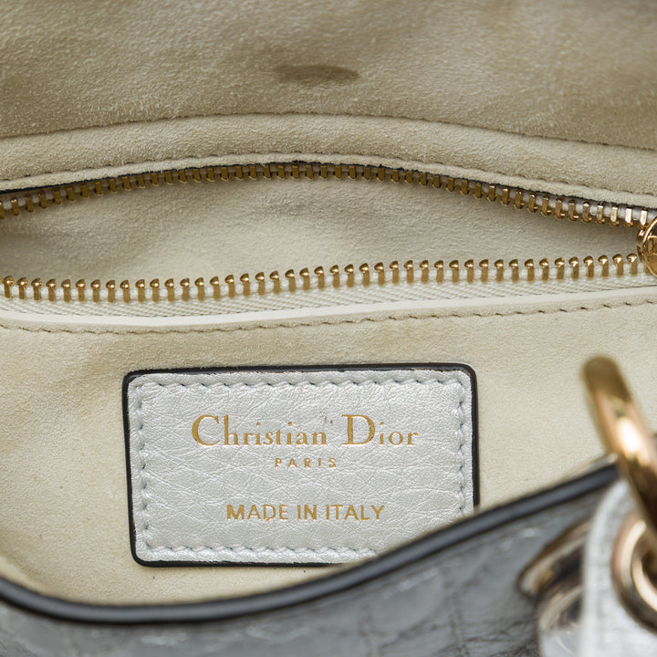 Dior Lady Dior Métallisé Cannage Souple Mini Cuir de veau Argenté – vue 5 – GABY PARIS