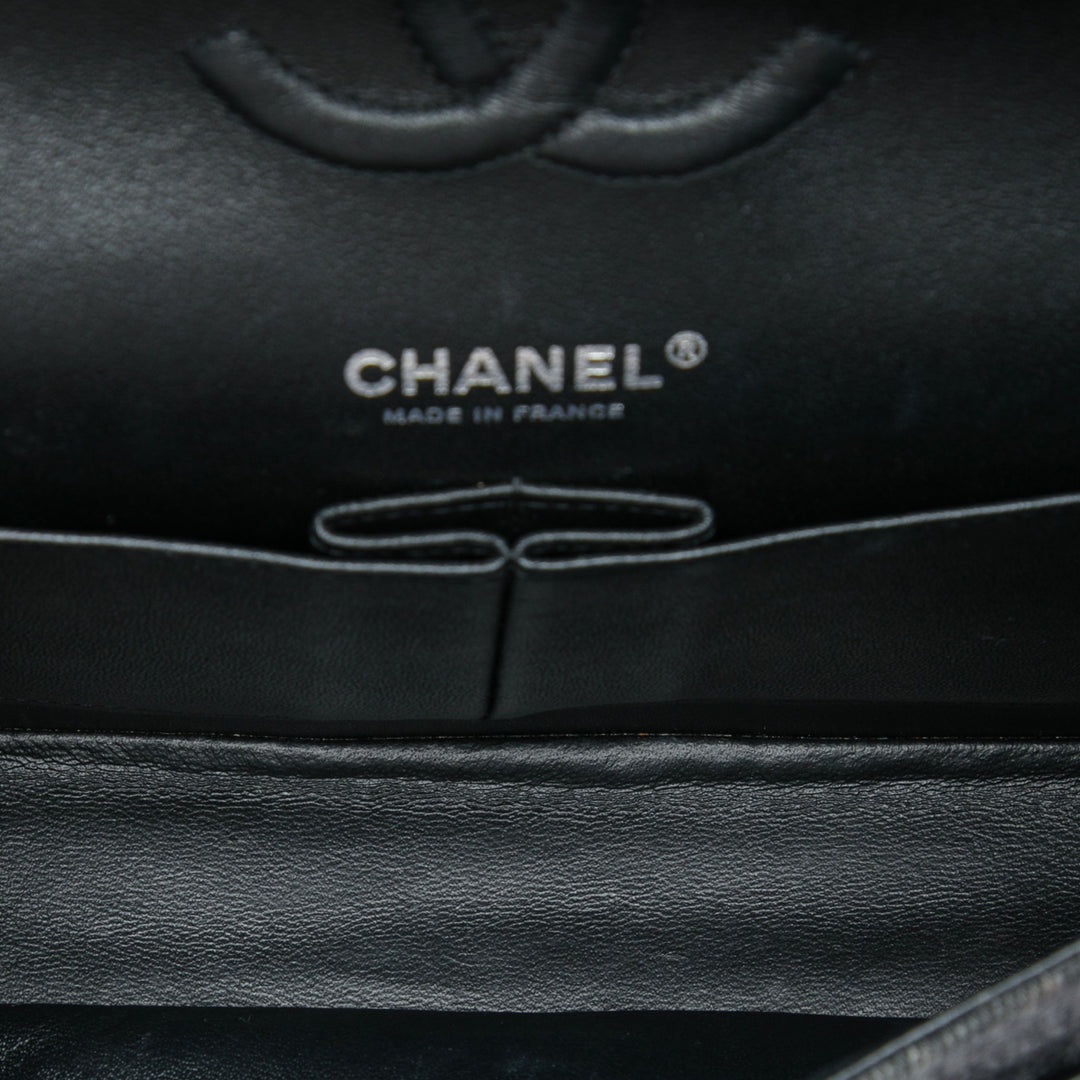 Chanel Classic Imprimé Double rabat Moyen Jean Noir – vue 4 – GABY PARIS