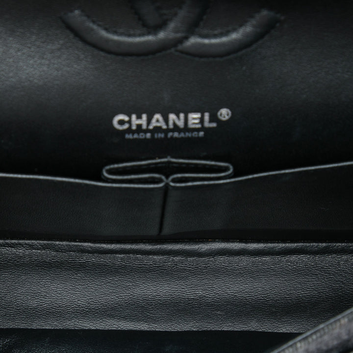 Chanel Classic Imprimé Double rabat Moyen Jean Noir – vue 4 – GABY PARIS