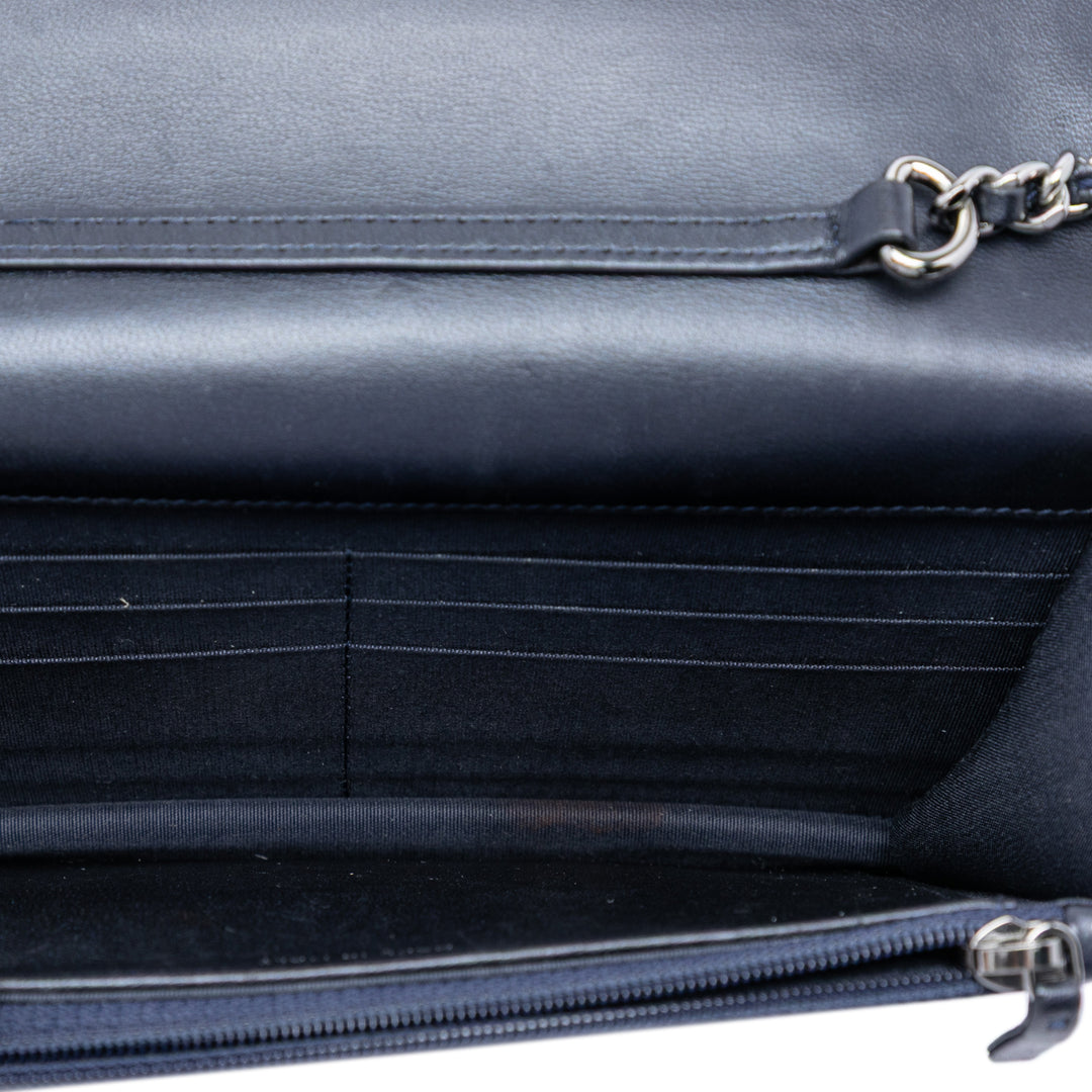 Chanel CC Matelassé Cuir d’agneau Perle Strap Wallet on Chain