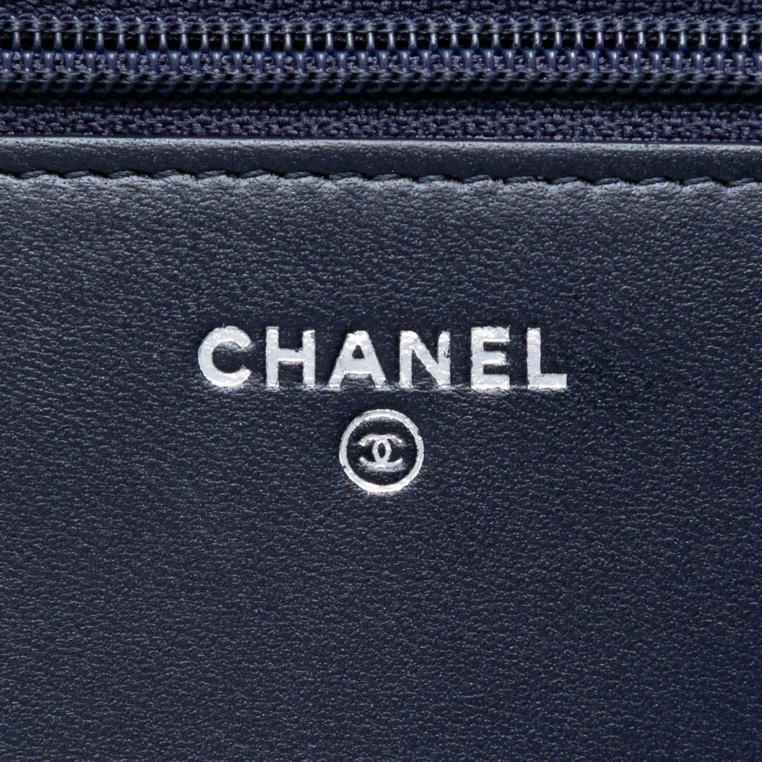 Chanel CC Matelassé Cuir d’agneau Perle Strap Wallet on Chain