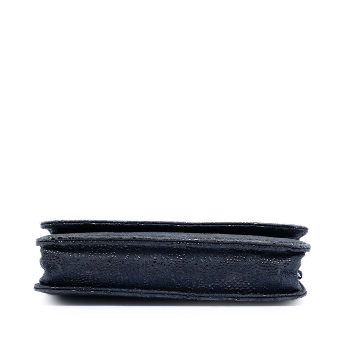 Chanel CC Lace Overlay Cuir de chèvre Wallet on Chain