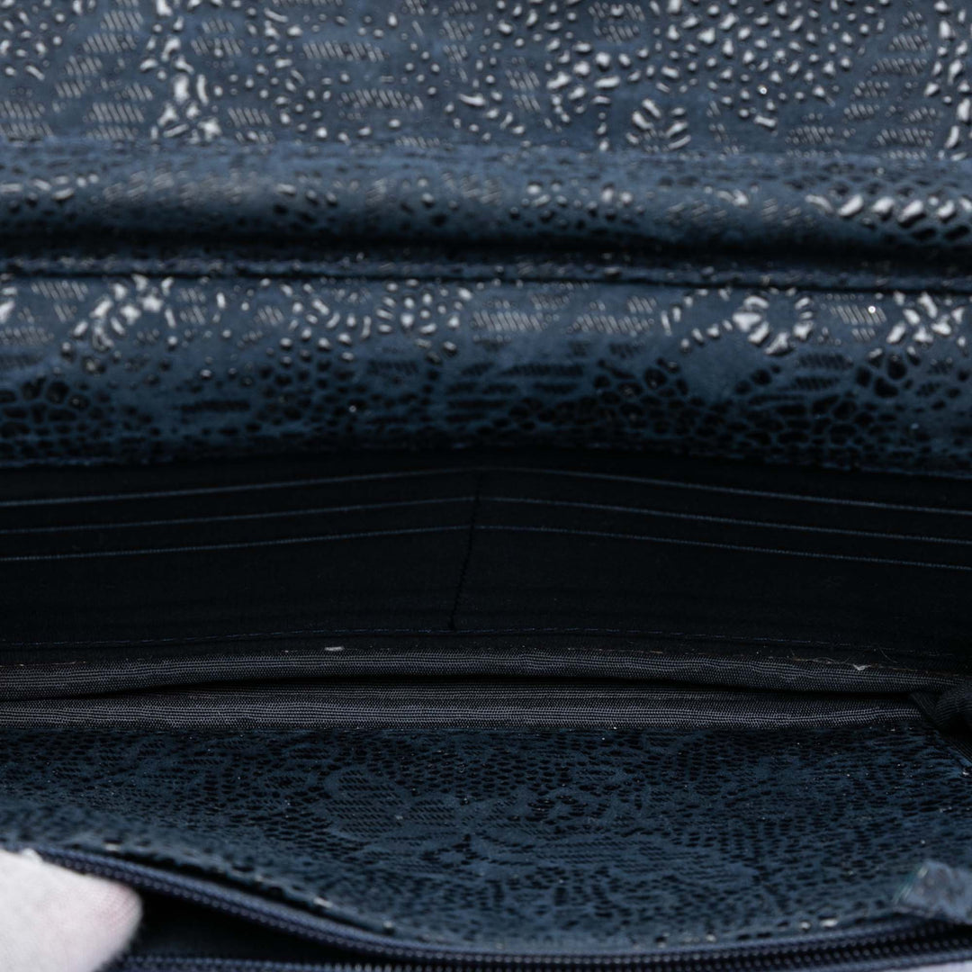 Chanel CC Lace Overlay Cuir de chèvre Wallet on Chain