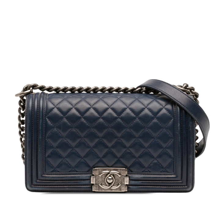 Chanel Matelassé Boy à rabat Moyen Cuir d'agneau Bleu