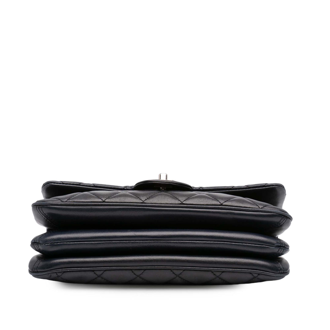 Chanel Medium Matelassé Cuir d’agneau 3 Accordion à rabat