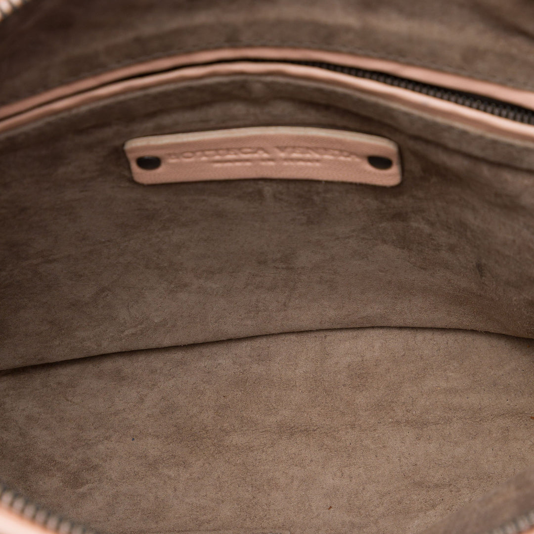 Bottega Veneta Sac bandoulière Intrecciato Nodini nappa Rose – vue 4 – GABY PARIS