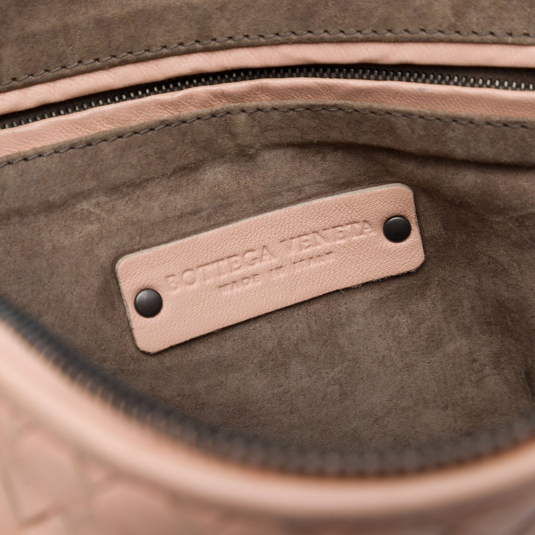 Bottega Veneta Sac bandoulière Intrecciato Nodini nappa Rose – vue 5 – GABY PARIS
