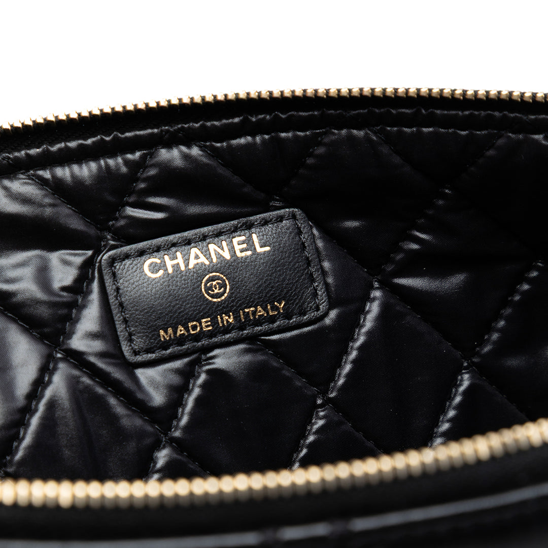 Chanel Large Matelassé Cuir d’agneau Double Stitch Pompon O Étui Pochette
