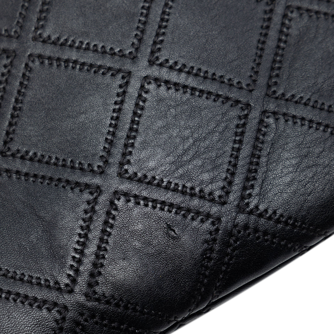 Chanel Large Matelassé Cuir d’agneau Double Stitch Pompon O Étui Pochette