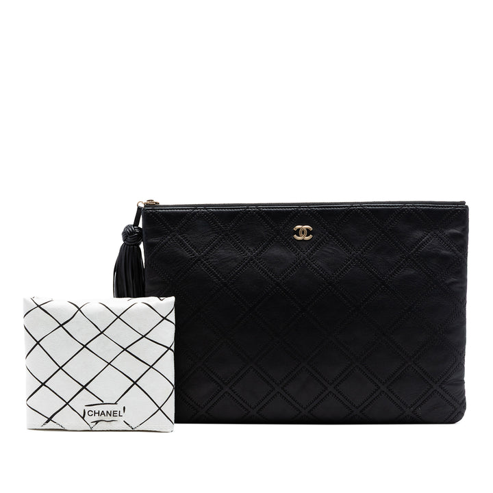 Chanel Large Matelassé Cuir d’agneau Double Stitch Pompon O Étui Pochette