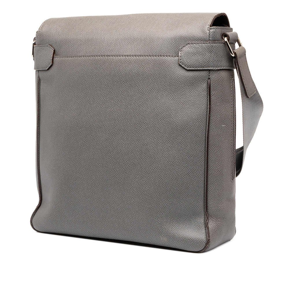 Louis Vuitton Taiga Roman MM Gris – vue 2 – GABY PARIS