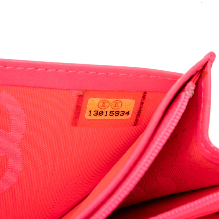 Chanel Matelassé Cuir d’agneau Cambon Ligne Bifold Portefeuille