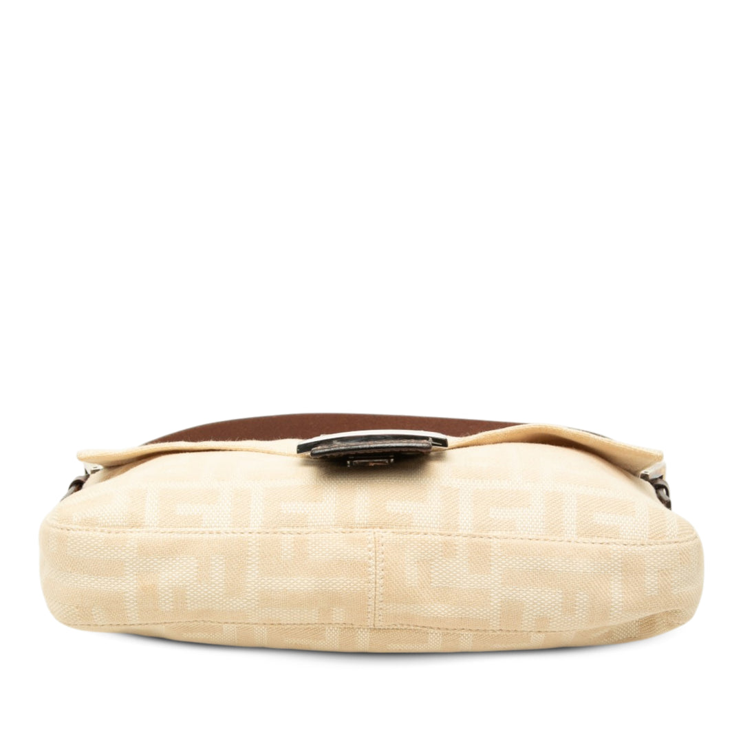 Fendi Sac porté épaule Zucca Baguette Beige – vue 3 – GABY PARIS