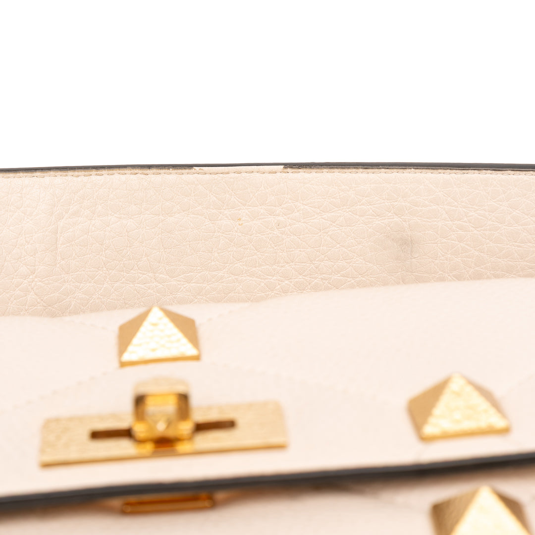 grainé Roman Stud Sac Grand Cuir de veau grainé Blanc