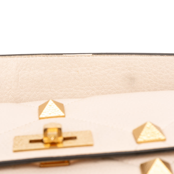 grainé Roman Stud Sac Grand Cuir de veau grainé Blanc