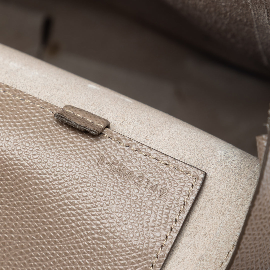 Celine Small Cuir de veau grainé Cabas vertical