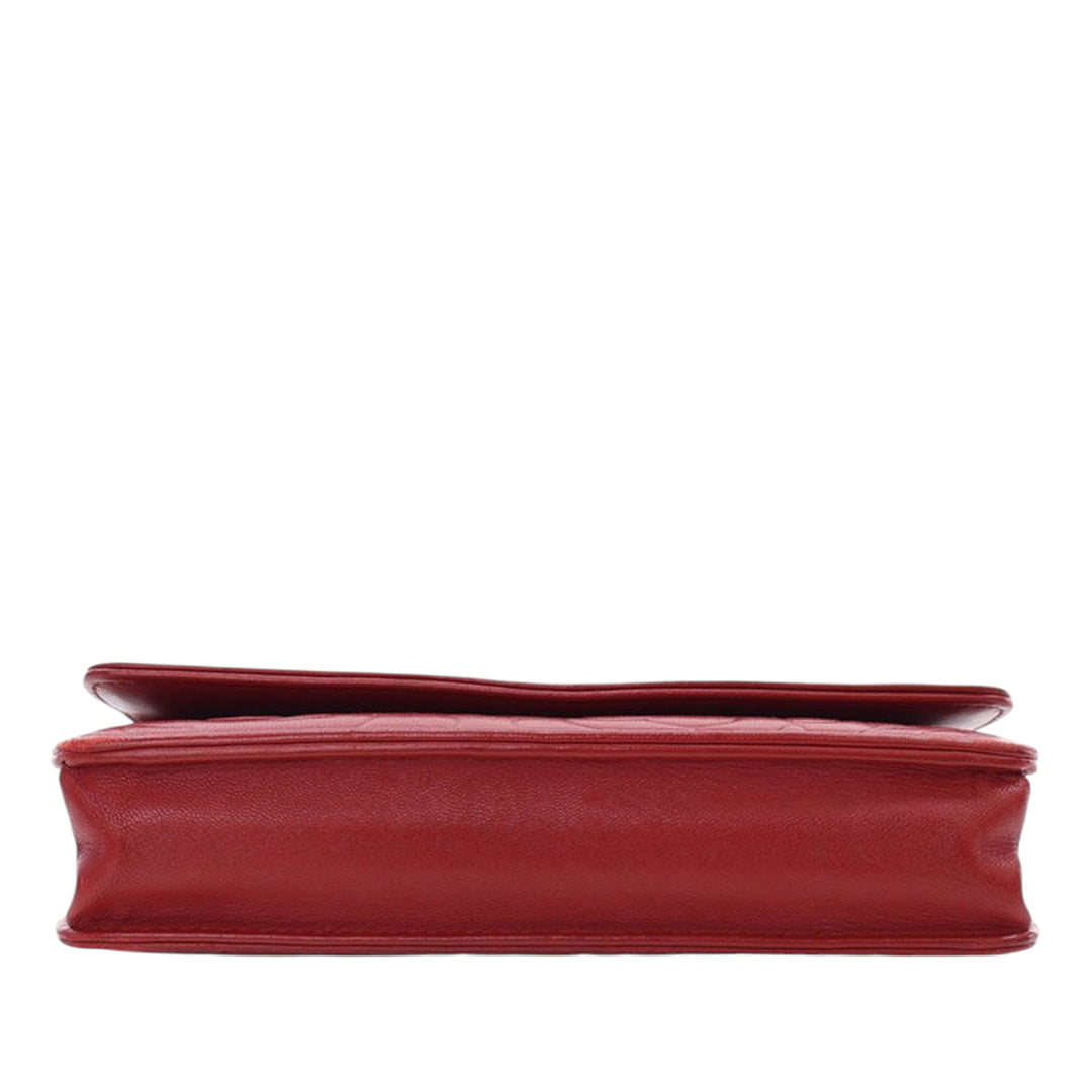 Chanel CC embossé Cuir d’agneau Camellia Wallet on Chain
