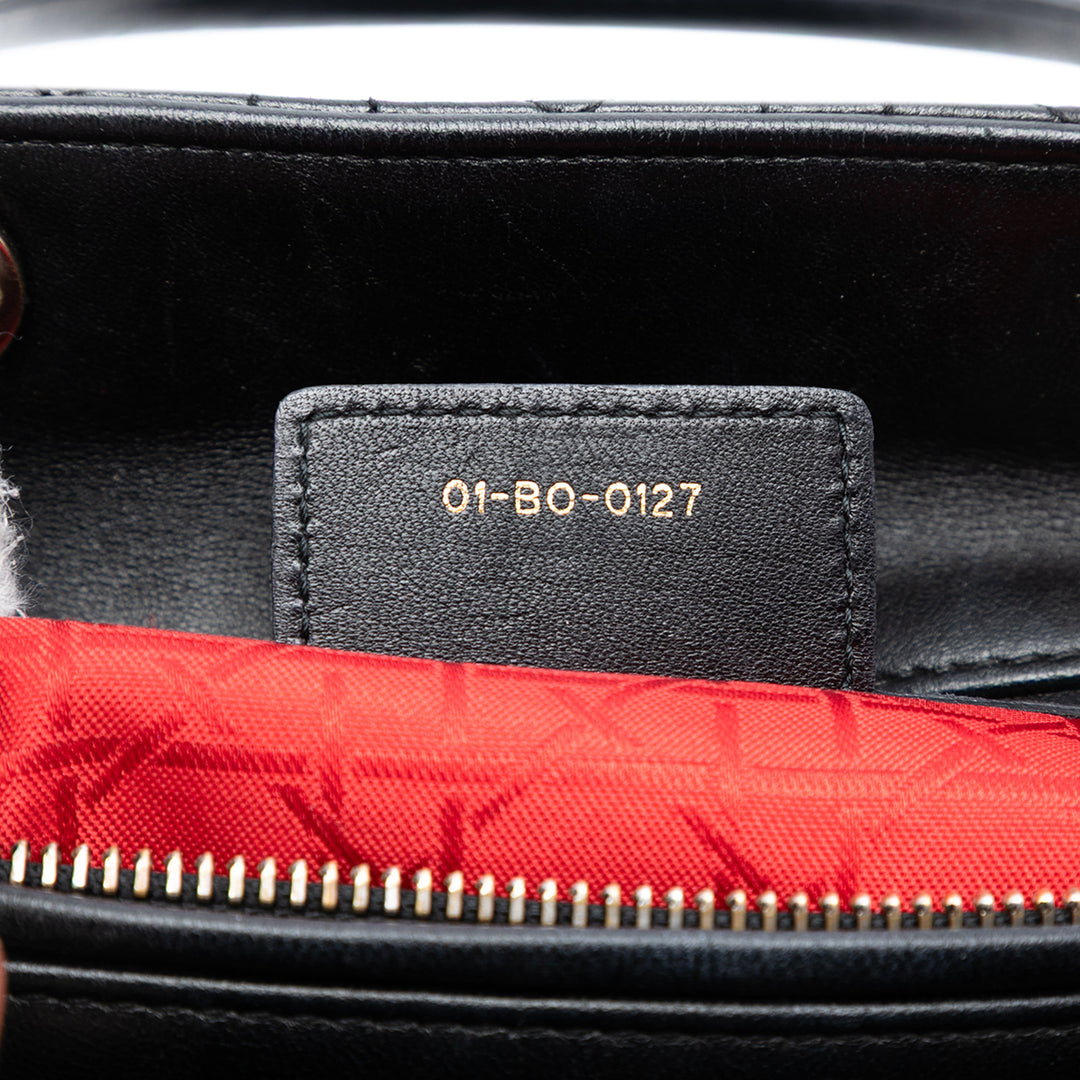 Dior Medium Cuir d’agneau Cannage Lady Dior