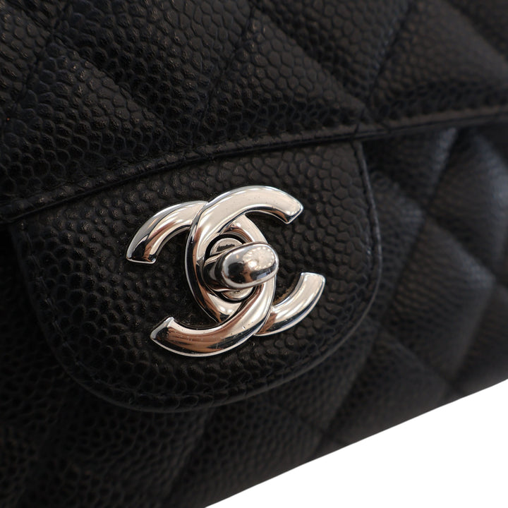 Chanel Medium Classic Caviar Double rabat