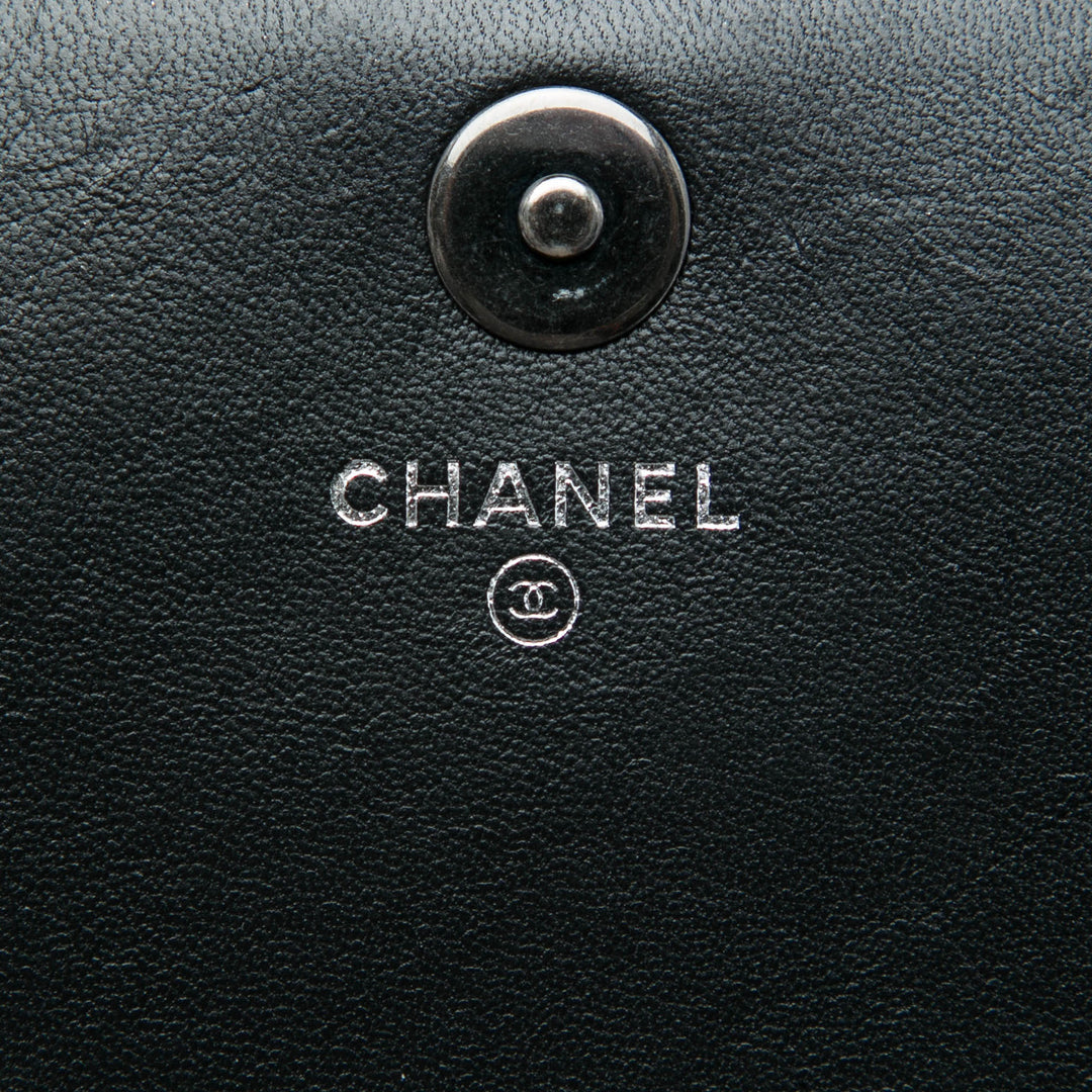 Chanel Matelassé Boy Wallet on Chain Cuir d'agneau Noir