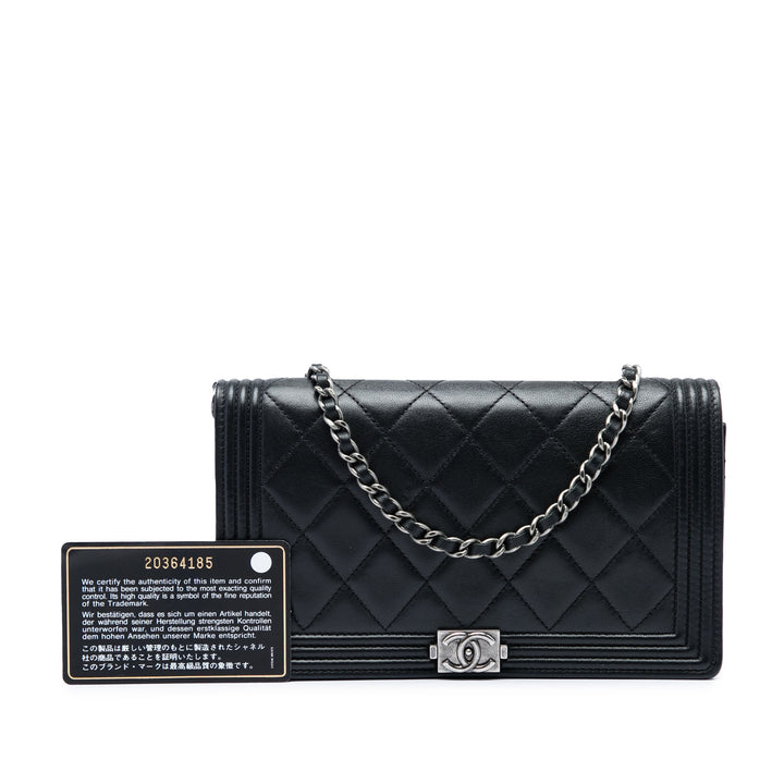 Chanel Matelassé Boy Wallet on Chain Cuir d'agneau Noir