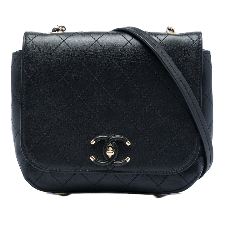 Chanel Small Surpiqué Cuir de veau Covered CC à rabat