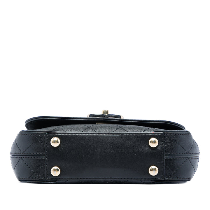 Chanel Small Surpiqué Cuir de veau Covered CC à rabat