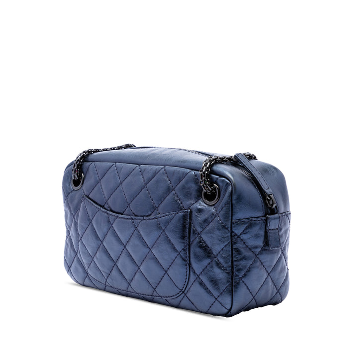 Chanel Medium Metallic Matelassé vieilli Cuir de veau Reissue Sac caméra