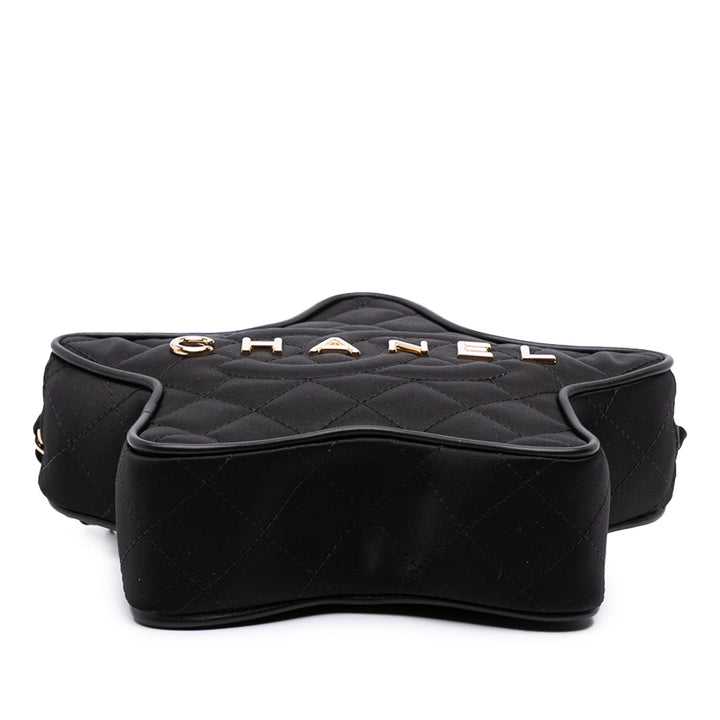 Chanel Quilted Satin Walk Of Fame Star Sac porté croisé Noir – GABY PARIS Authentique