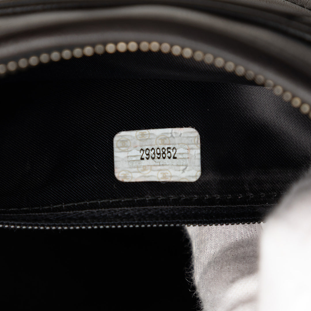 Chanel CC Diagonal Matelassé Cuir d’agneau Pompon Sac caméra